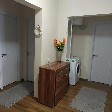 Apartament Mri