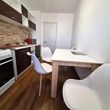 Apartament Mri Apartment